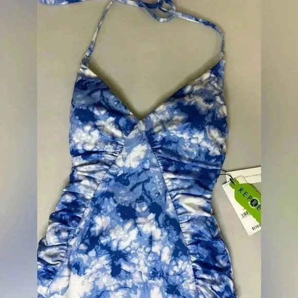 Sanctuary Women's Blue Tie Dye Halter Poolside One Piece Swimsuit XS NWT - Picture 3 of 6